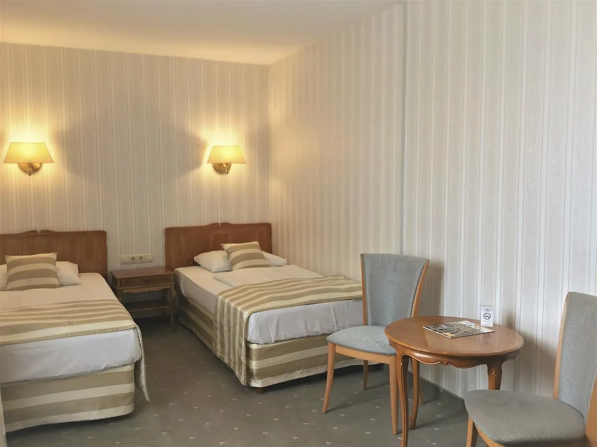 Danubius Hotel Gellert Budapesta 4*,  Ungaria