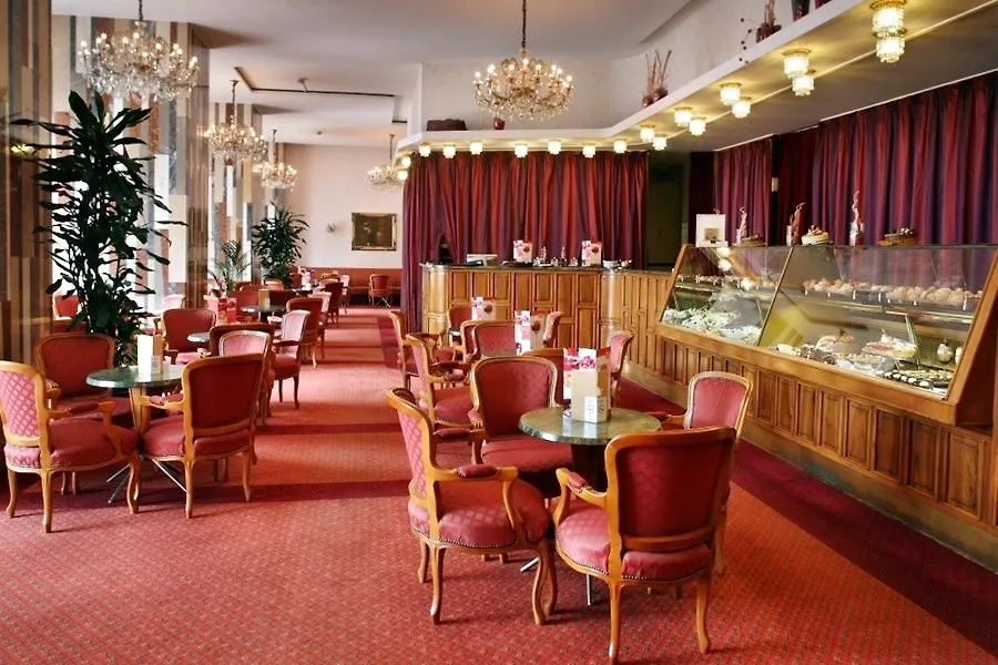 ****  Danubius Hotel Gellert Budapest Hungary